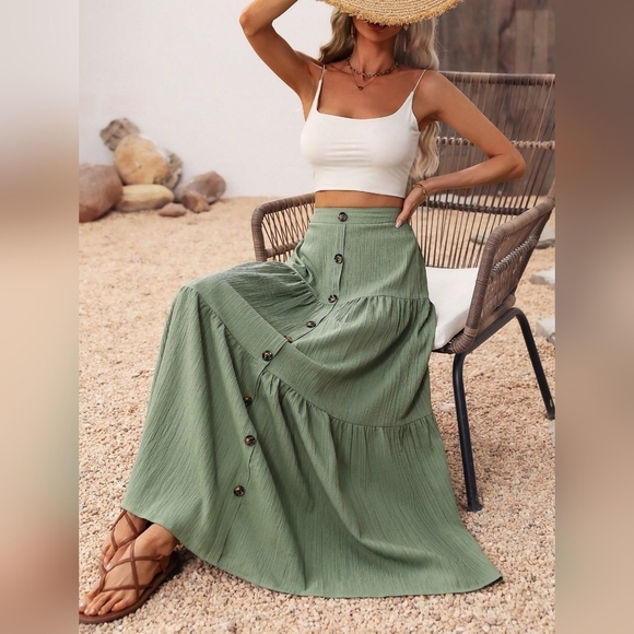 Solid Color Front Button Skirt - Picture 5 of 5